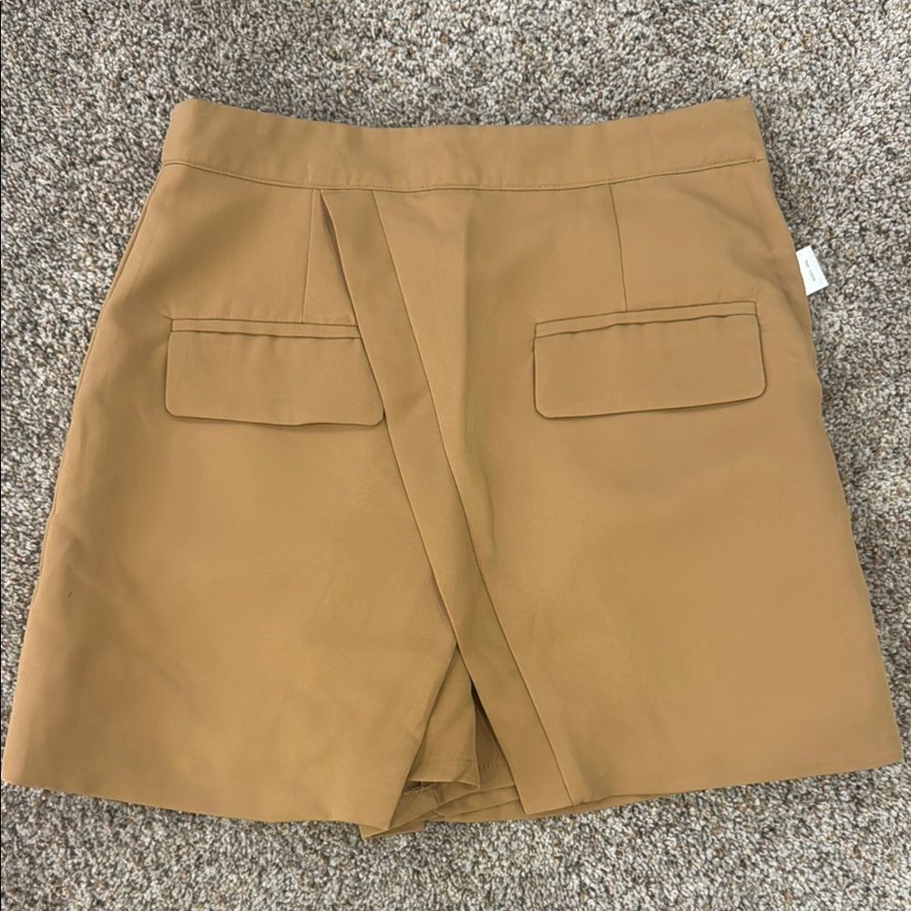 DO+BE Camel Wrap Skorts